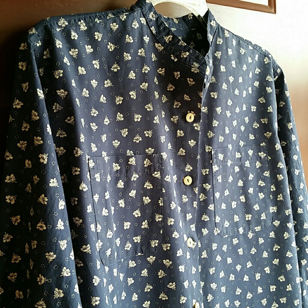 Eddie Bauer botton down